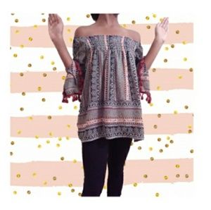 🎈PRICE DROP Girls Satin Flowers Hippie Blouse